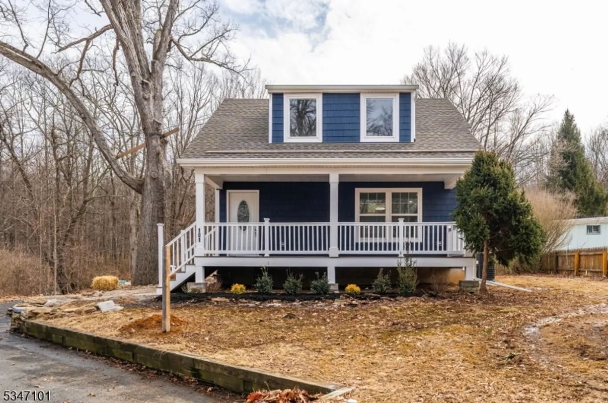 Central NJ/Bucks County, PA Real Estate | View 101 Us Highway 46 | 4 Beds
