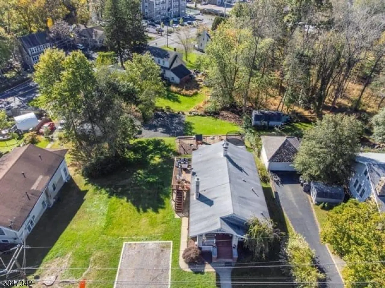 Central NJ/Bucks County, PA Real Estate | View 9 Beavers St | 1 Bed, 1 Bath