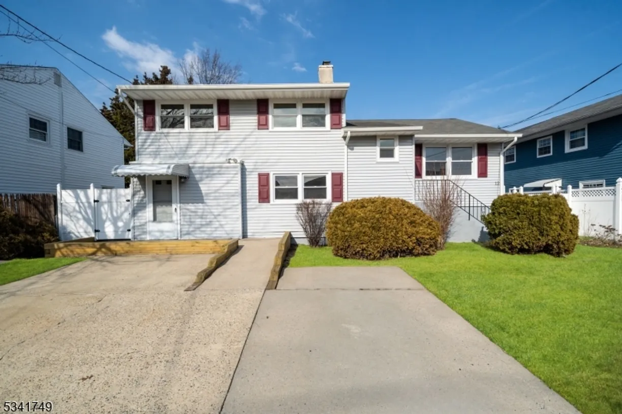 Jersey City/Hoboken Real Estate | View 12 Dunster St | 4 Beds