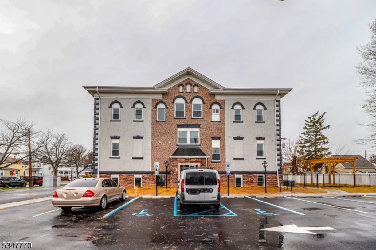 Central NJ/Bucks County, PA Real Estate | View 33 Second St | 1 Bed, 1 Bath