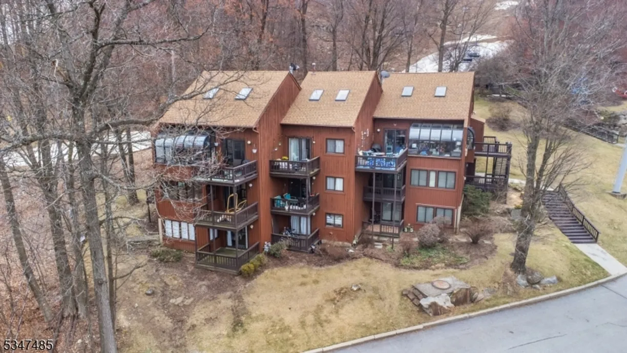 Jersey City/Hoboken Real Estate | View 4 Winter Park Dr, 4 | Listing