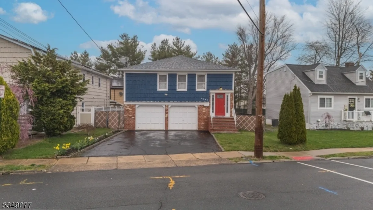 Jersey City/Hoboken Real Estate | View 2393 Steuben St | 4 Beds, 2 Baths