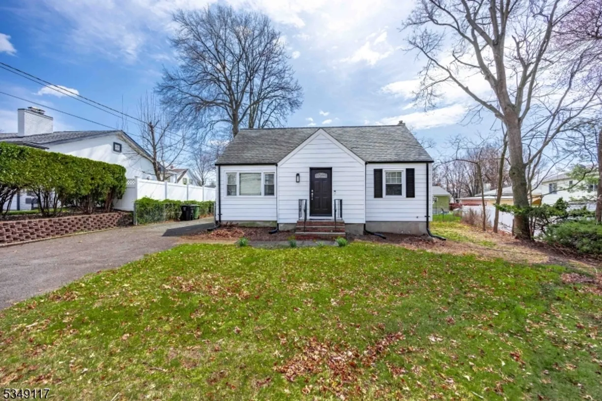 Jersey City/Hoboken Real Estate | View 38 Arcadian Way | 4 Beds, 2 Baths