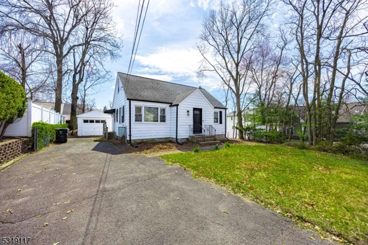 Jersey City/Hoboken Real Estate | View 38 Arcadian Way | Listing