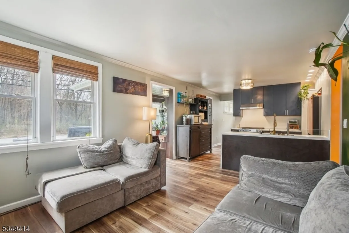 Jersey City/Hoboken Real Estate | View 74 W Hobart Gap Rd | 2 Beds, 1 Bath
