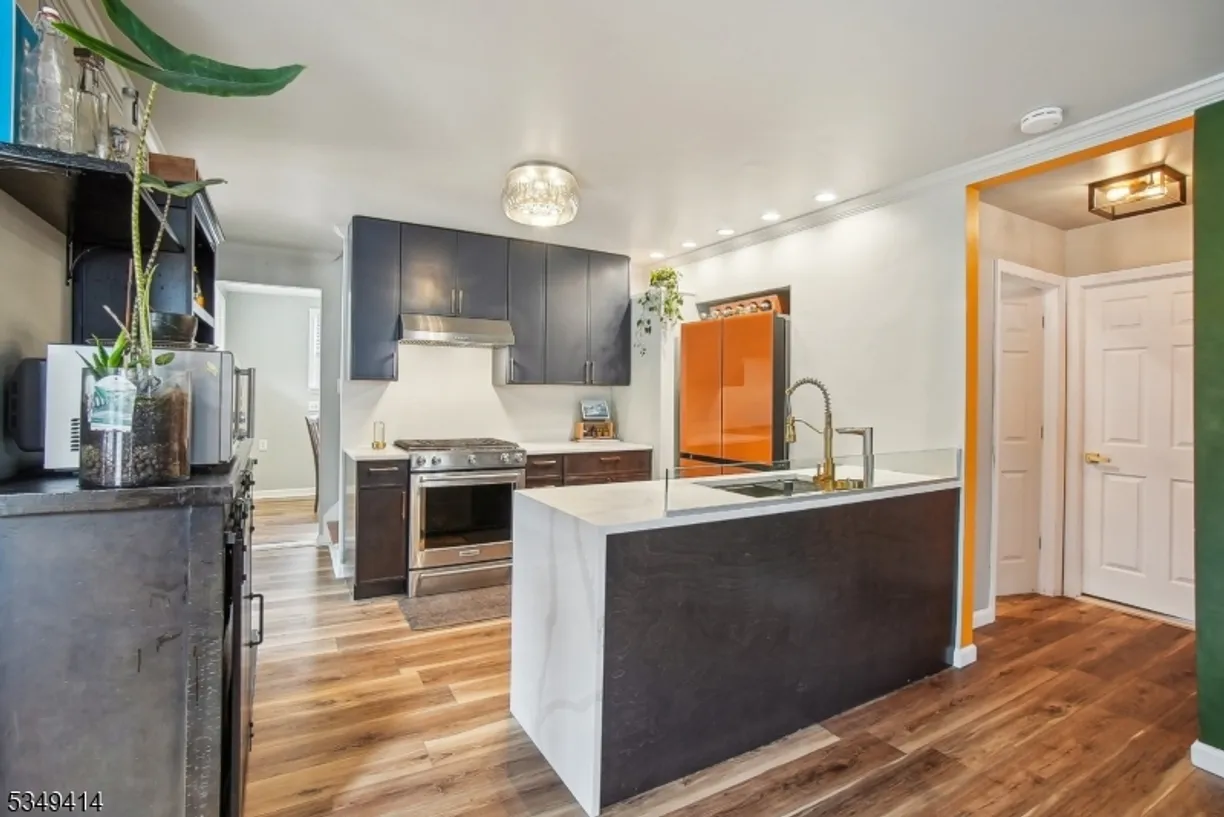 Jersey City/Hoboken Real Estate | View 74 W Hobart Gap Rd | Listing