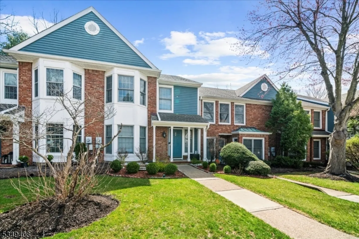 Bergen County Real Estate | View 96 Laurelwood Ct | Listing