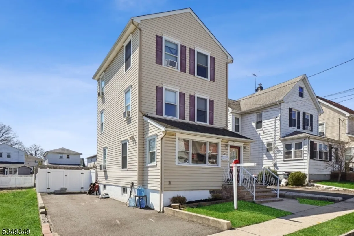 Jersey City/Hoboken Real Estate | View 21 Fritz St | 4 Beds