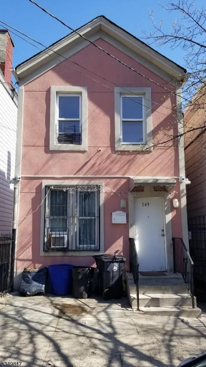 Rockland/Orange/NJ Real Estate | View 143 4Th Ave | 4 Beds, 2 Baths