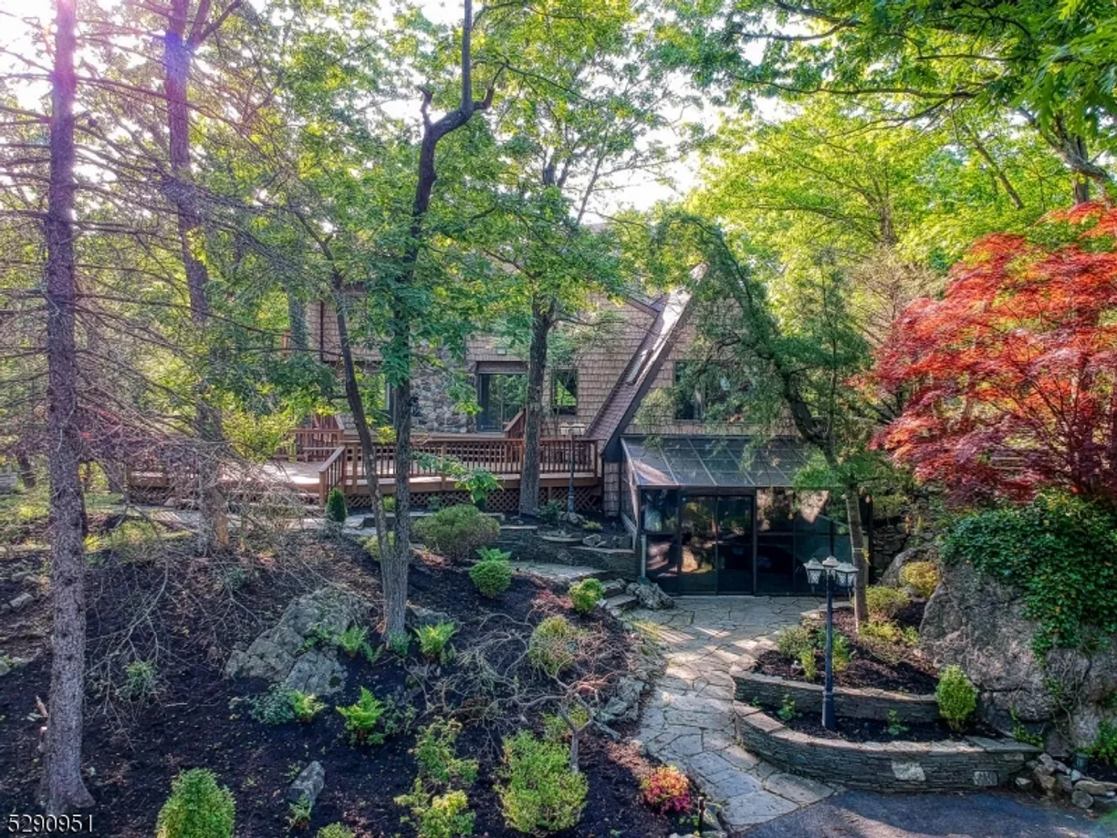 Bergen County Real Estate | View 142 Magee Rd | Listing