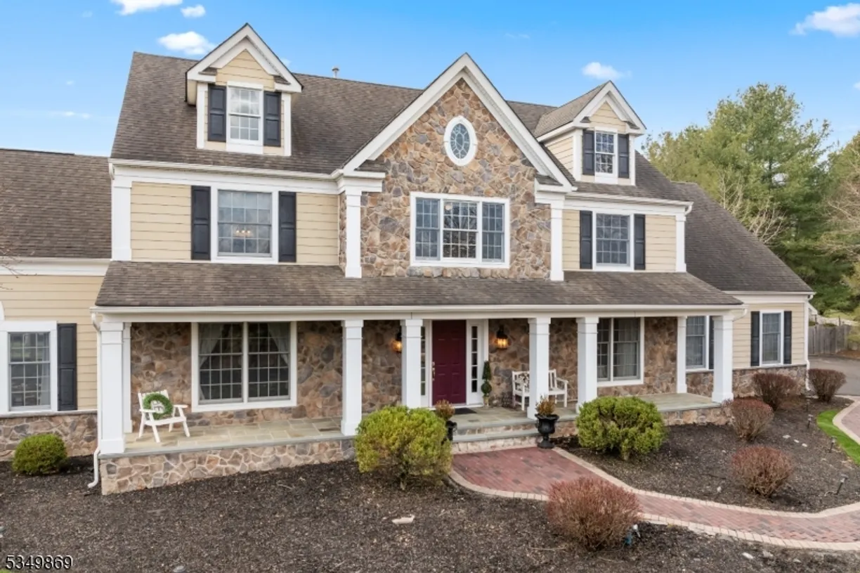 Central NJ/Bucks County, PA Real Estate | View 5 Hidden Ln | Listing