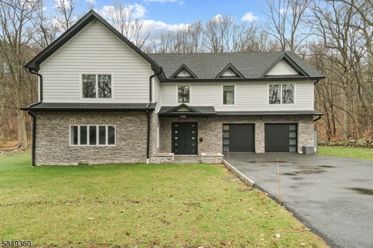 Bergen County Real Estate | View 232 Kinnelon Rd | 5 Beds, 5 Baths
