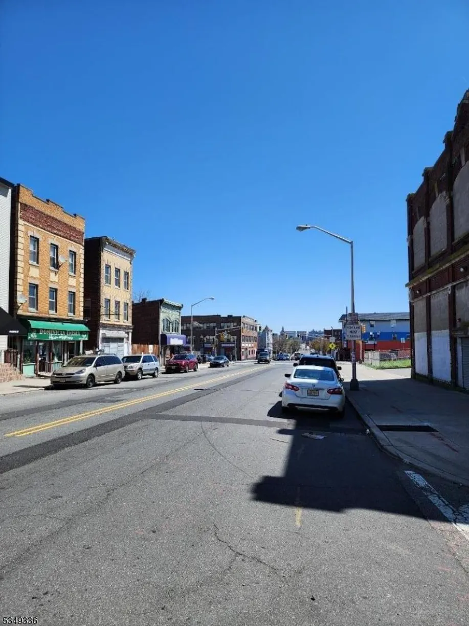 Rockland/Orange/NJ Real Estate | View 415 Central Ave | Listing