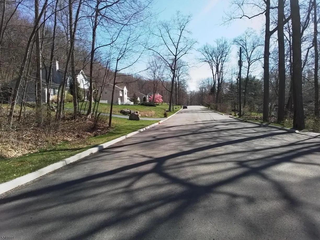 Central NJ/Bucks County, PA Real Estate | View 25 Somerset Dr | Listing