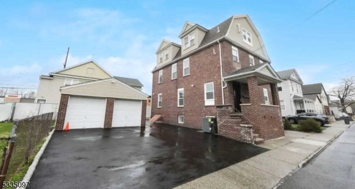 Jersey City/Hoboken Real Estate | View 23 Roma St | 4 Baths
