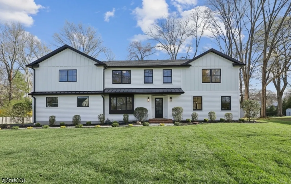 Jersey City/Hoboken Real Estate | View 3 Village Rd | 5 Beds