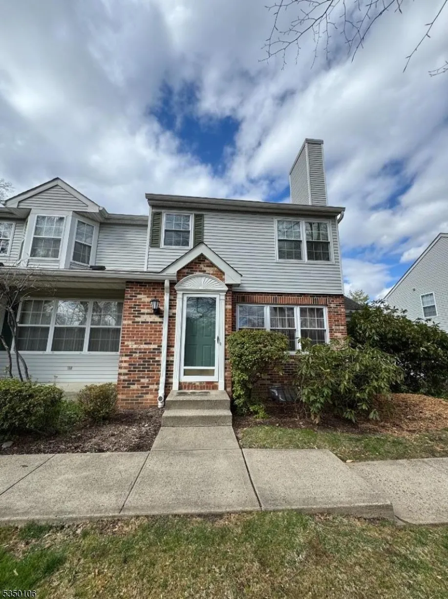 Jersey City/Hoboken Real Estate | View 2804 Cortland Ln | 2 Beds