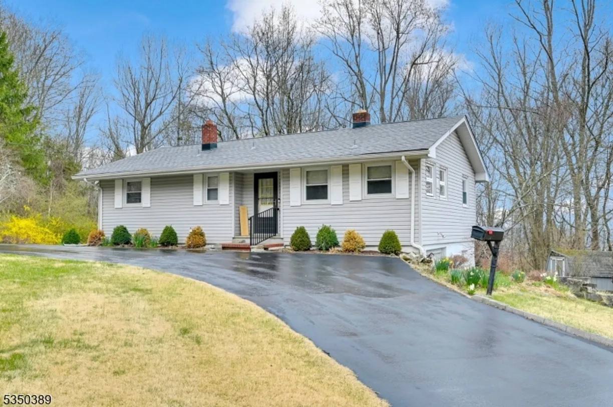 Central NJ/Bucks County, PA Real Estate | View 4 Deer Park Rd | Listing