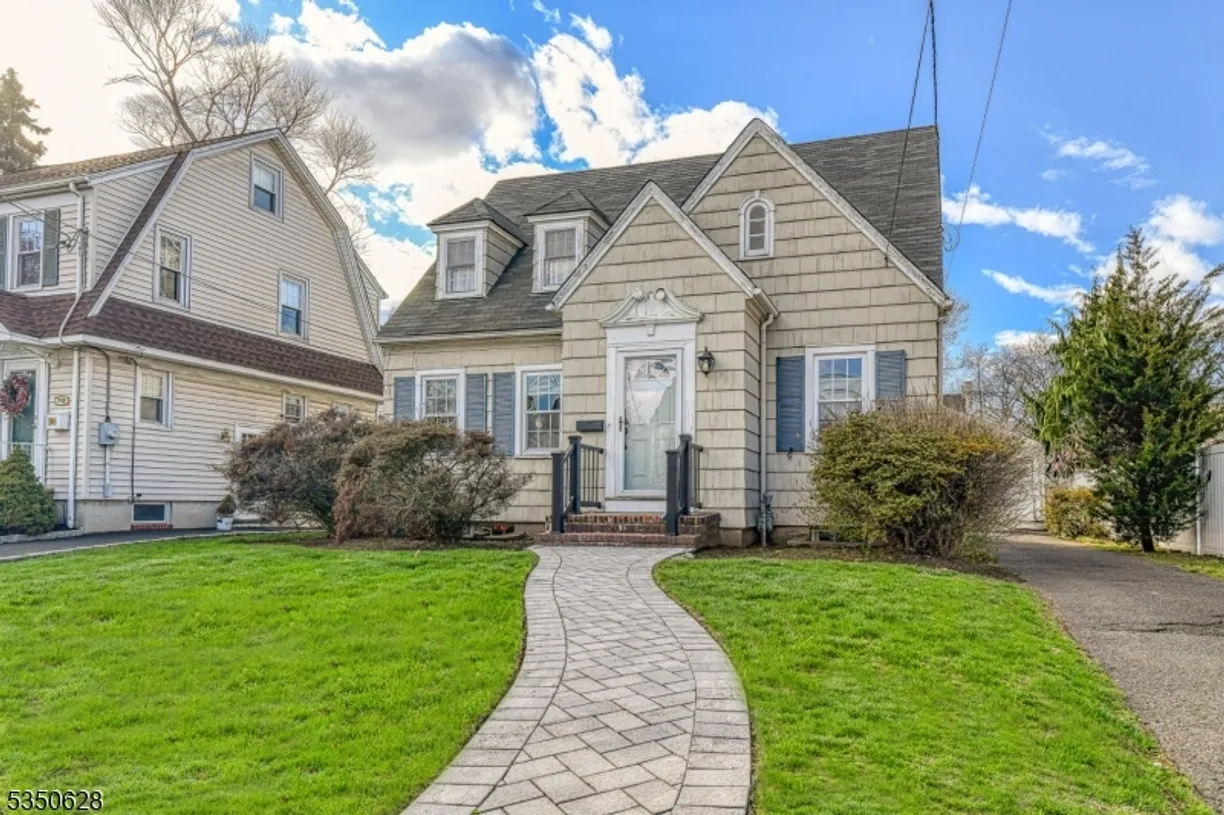 Jersey City/Hoboken Real Estate | View 746 Balsam Way | 3 Beds, 1 Bath