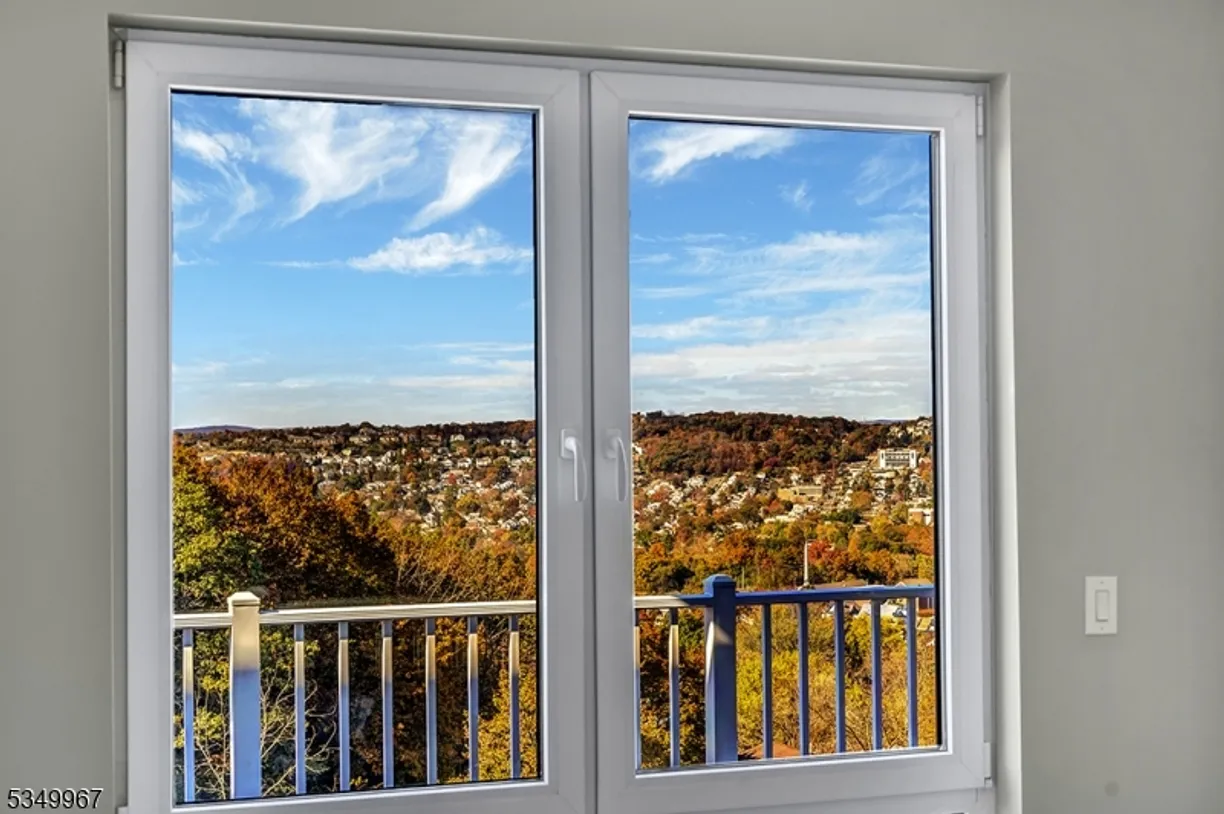 Bergen County Real Estate | View 318 Dixon Ave, 503 | Listing