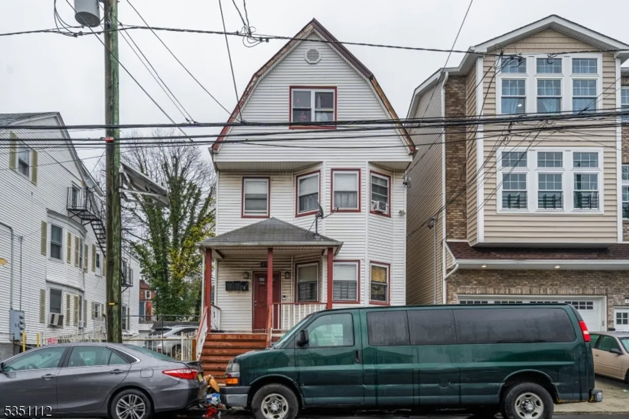 Rockland/Orange/NJ Real Estate | View 212 S 10Th St | 3 Baths
