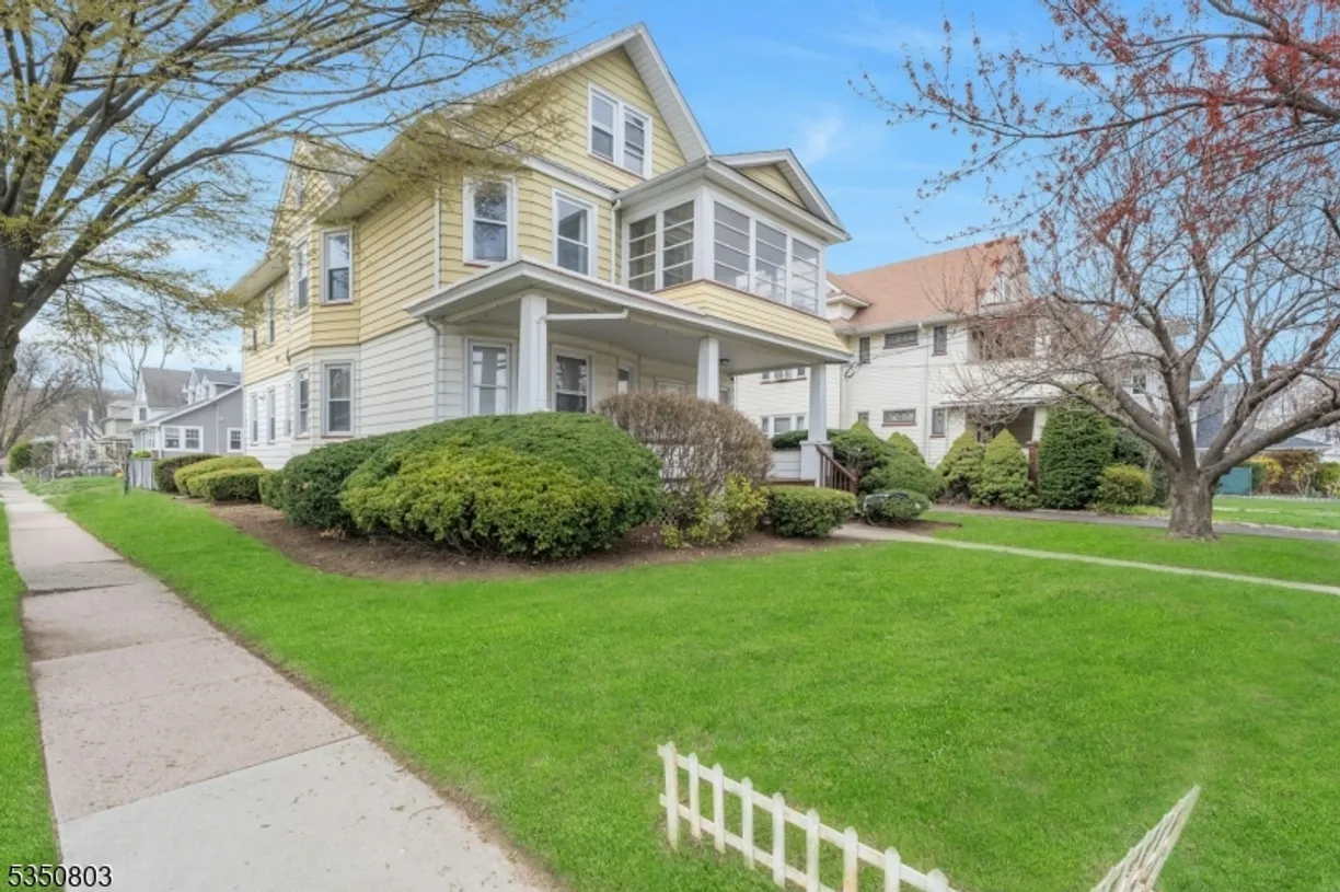 Jersey City/Hoboken Real Estate | View 208 Lafayette Ave | Listing