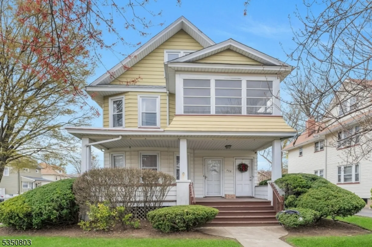 Jersey City/Hoboken Real Estate | View 208 Lafayette Ave | 2 Baths
