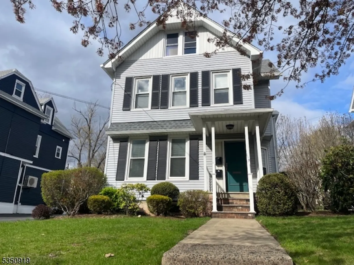 Jersey City/Hoboken Real Estate | View 119 Claremont Ave, 2 | 3 Beds, 2 Baths
