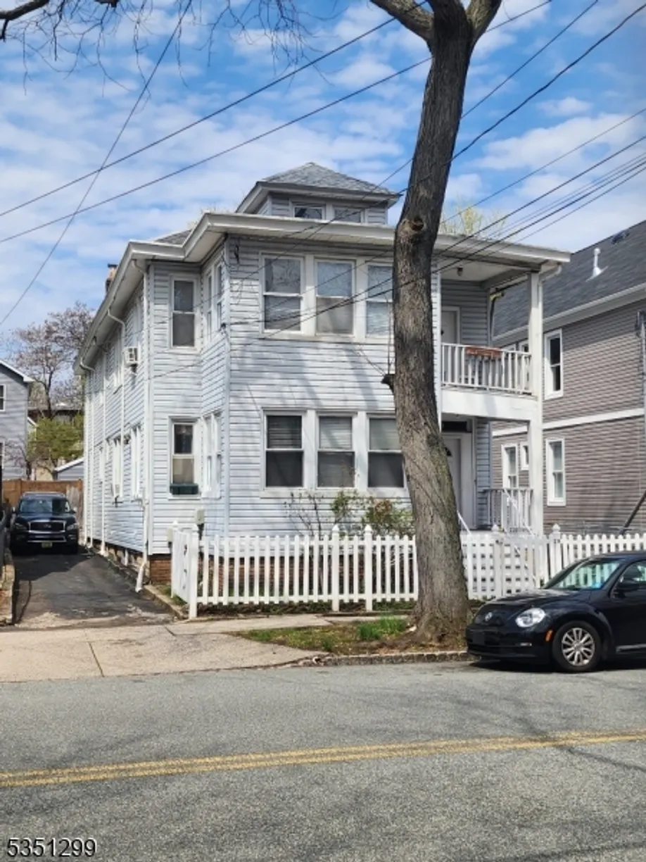 Jersey City/Hoboken Real Estate | View 20 Maple Ave | Listing