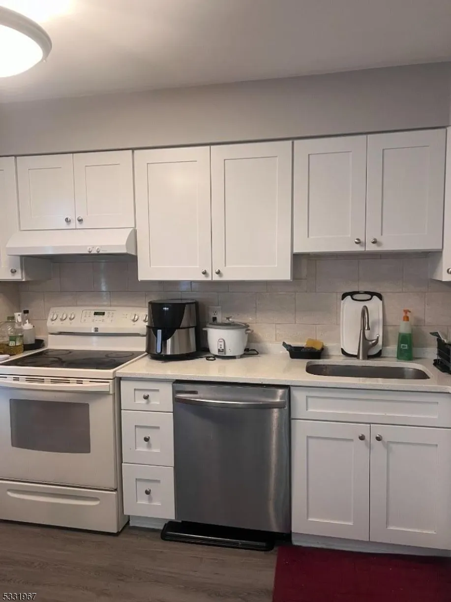 Jersey City/Hoboken Real Estate | View 1371 Van Houten Ave, 1 | Listing