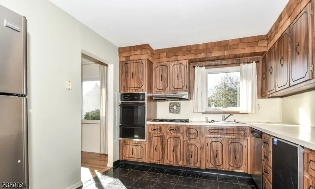 Jersey City/Hoboken Real Estate | View 2462 Woodside Rd | Listing
