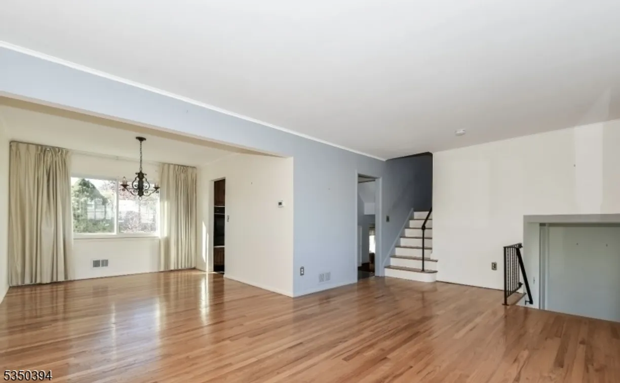 Jersey City/Hoboken Real Estate | View 2462 Woodside Rd | Listing