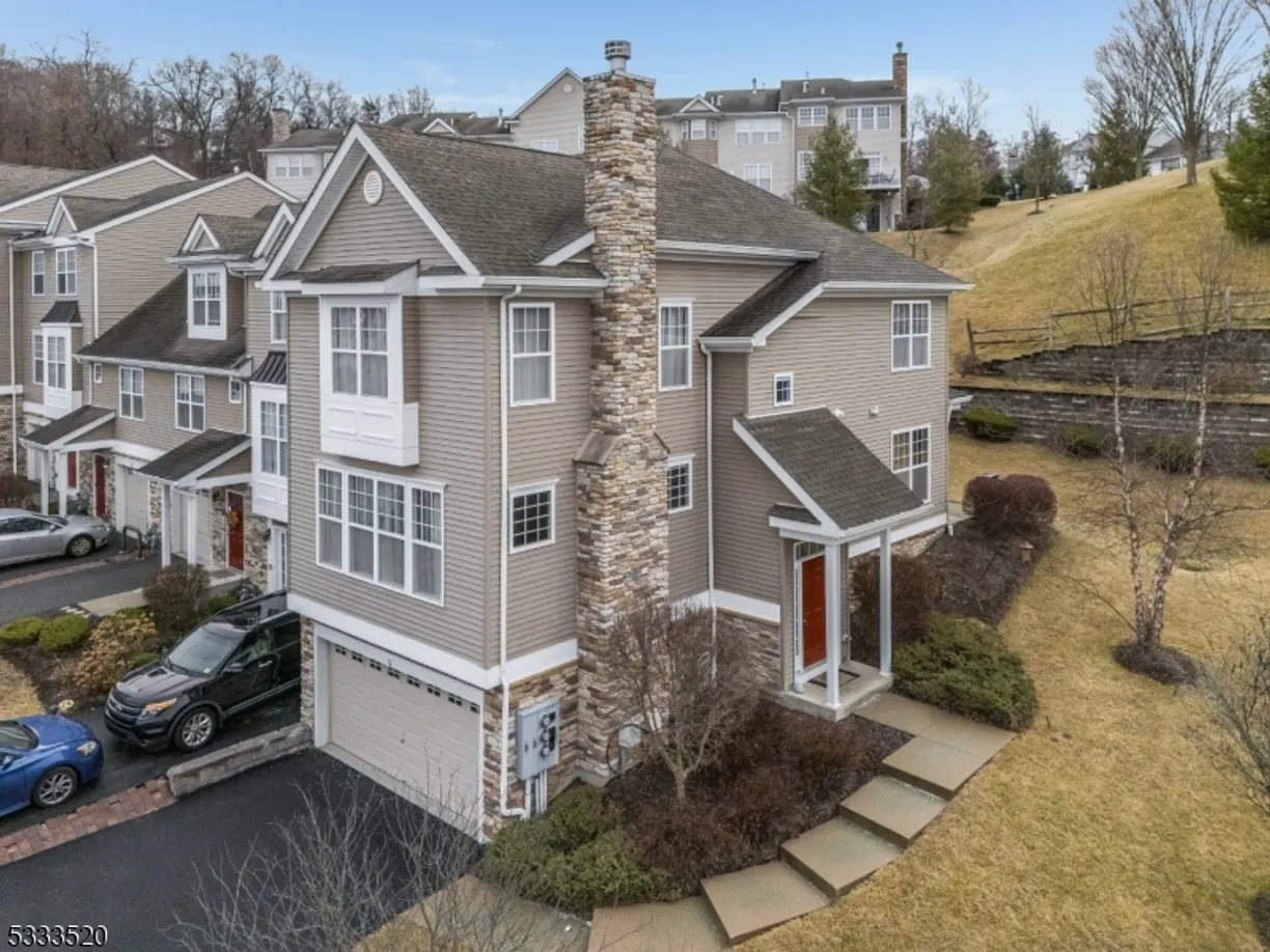 Central NJ/Bucks County, PA Real Estate | View 76 Indigo Rd | Listing