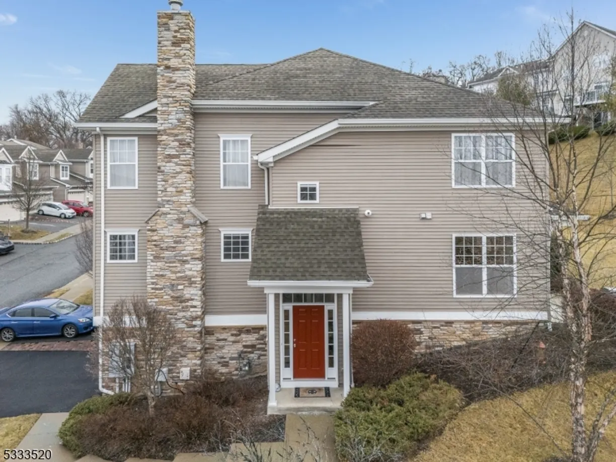 Central NJ/Bucks County, PA Real Estate | View 76 Indigo Rd | 3 Beds, 2 Baths