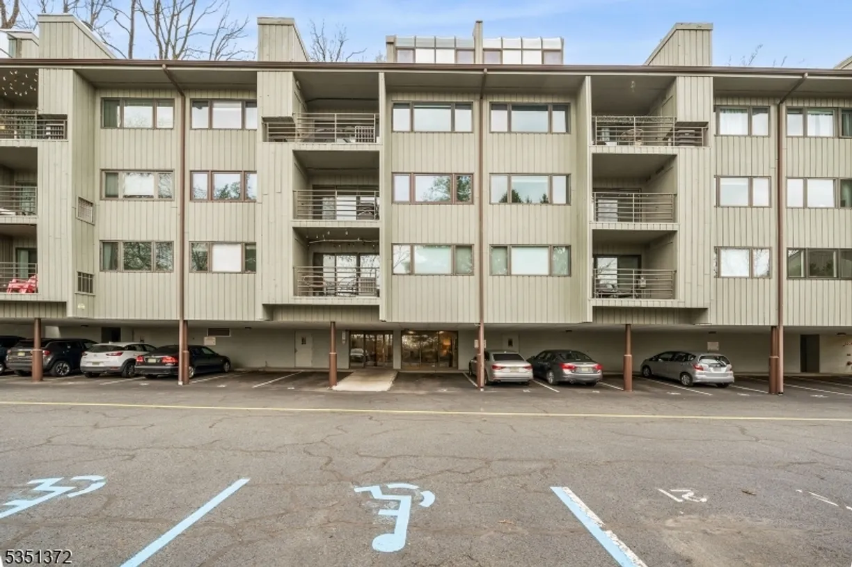 Jersey City/Hoboken Real Estate | View 61 Mt Kemble Ave402, 402 | 2 Beds