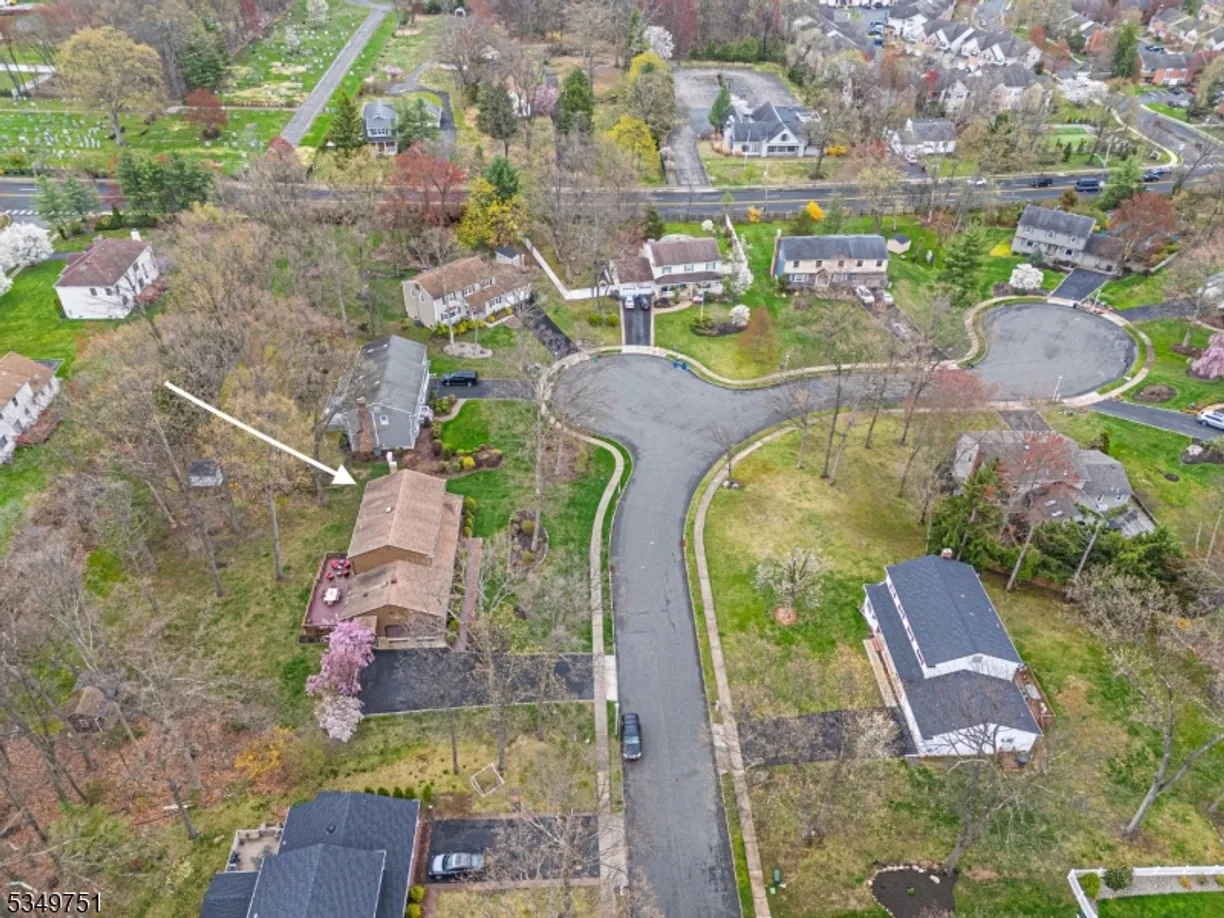 Jersey City/Hoboken Real Estate | View 9 Gristmill Rd | Listing