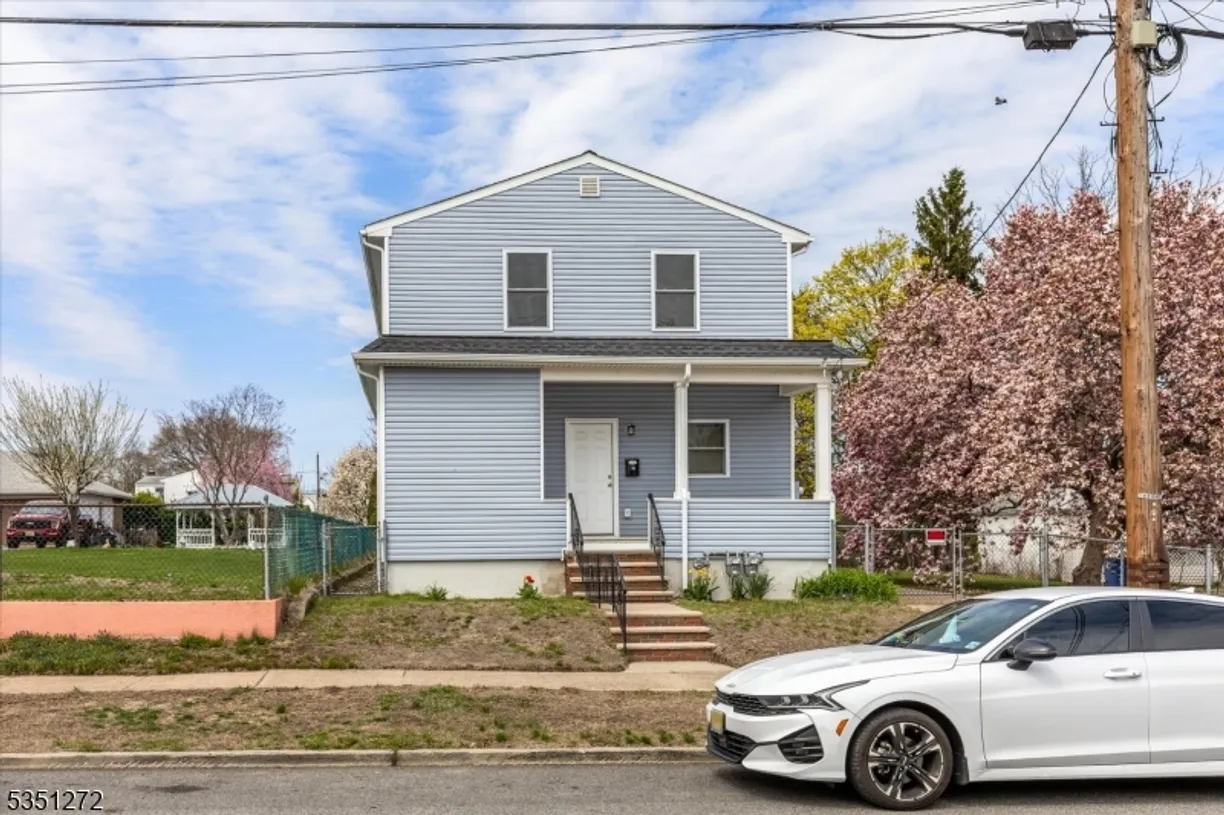 Jersey City/Hoboken Real Estate | View 32 E 4Th St | Listing
