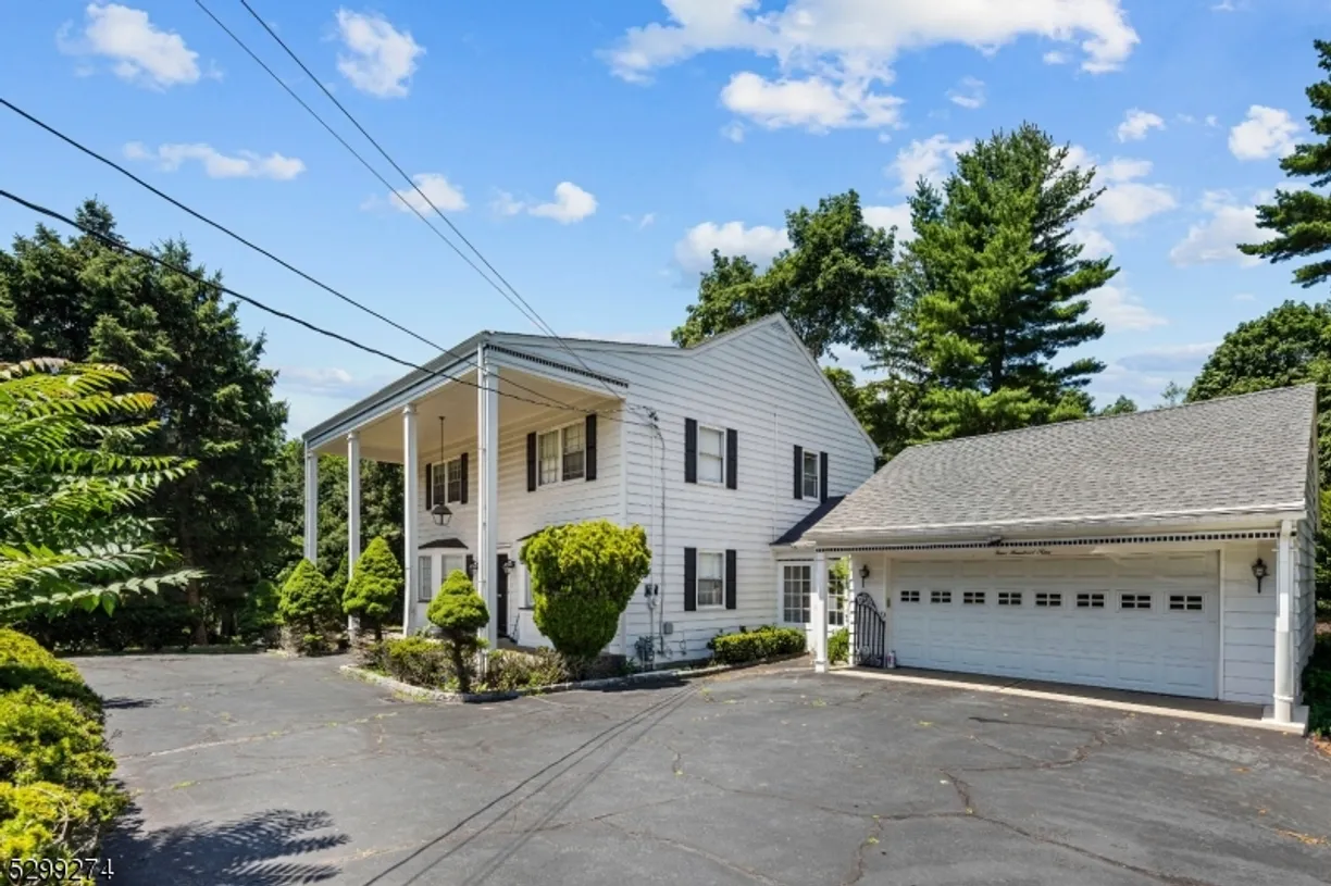Bergen County Real Estate | View 409 High Mountain Rd | 3 Beds, 1 Bath