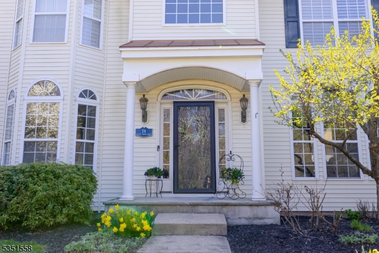 Jersey City/Hoboken Real Estate | View 28 Valley Wood Dr | Listing