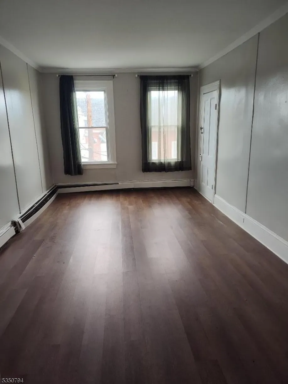 Central NJ/Bucks County, PA Real Estate | View 304 Front St, 7 | 1 Bed, 1 Bath