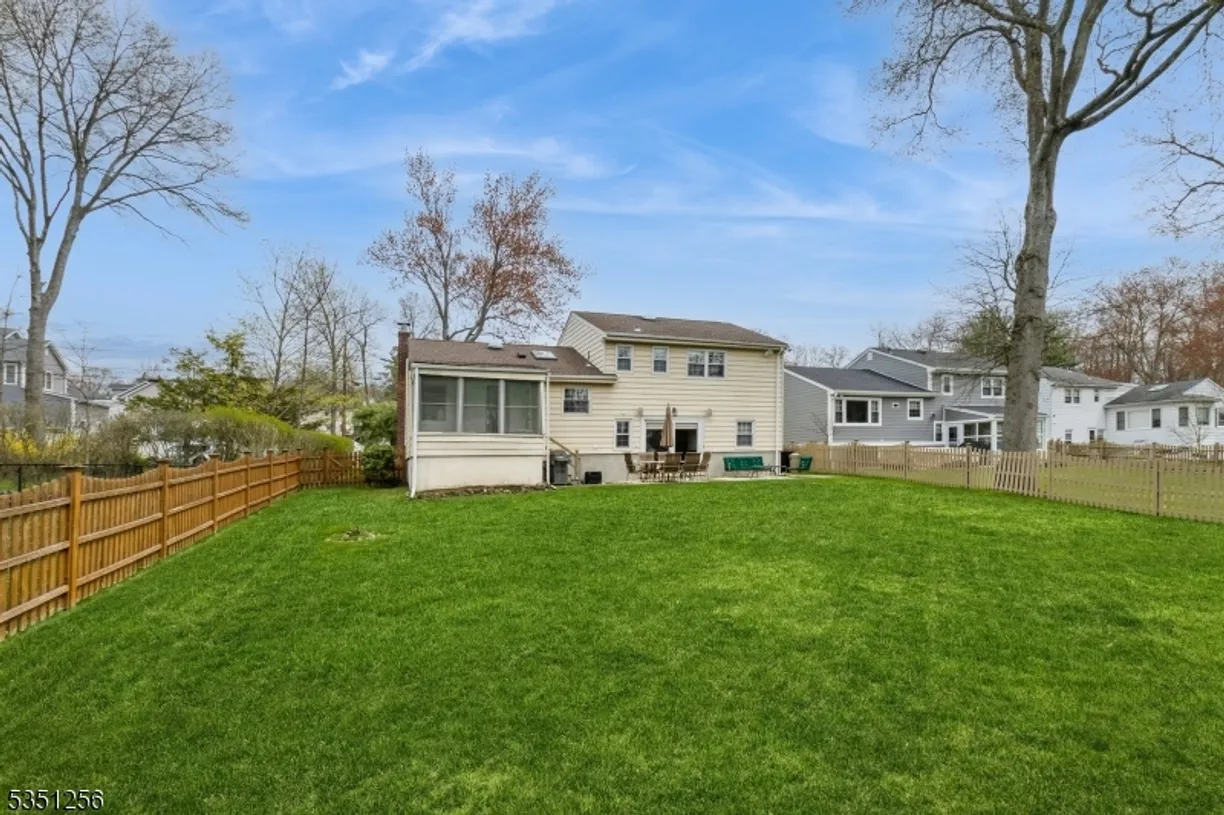 Jersey City/Hoboken Real Estate | View 8 Hampton Ter | Listing