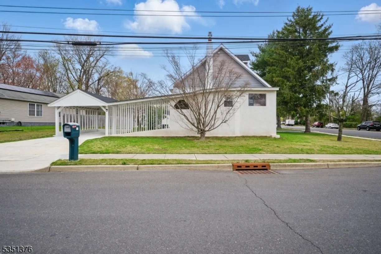 Central NJ/Bucks County, PA Real Estate | View 424 Pitman Ave | 4 Beds