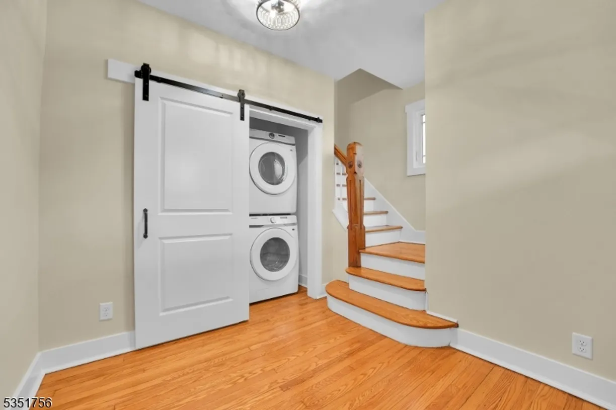 Jersey City/Hoboken Real Estate | View 26 Saint Lukes Pl, 2 | Listing