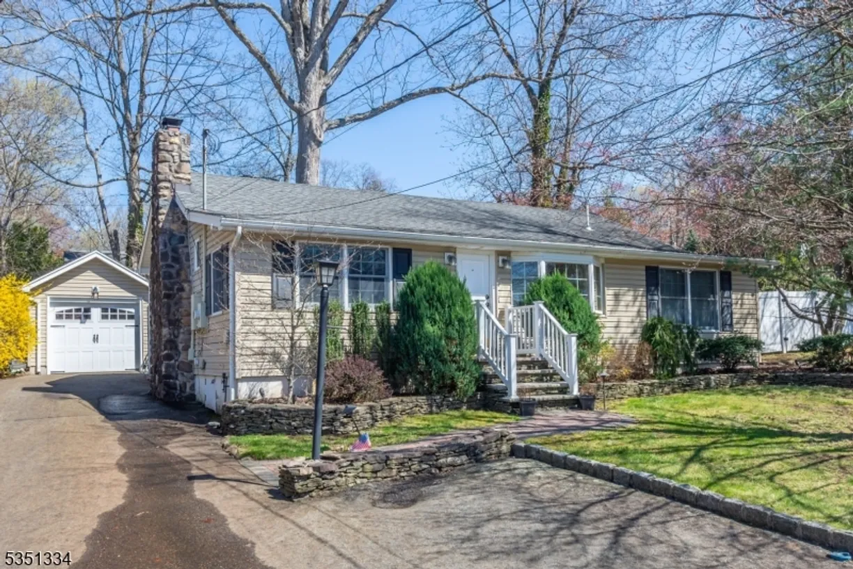 Jersey City/Hoboken Real Estate | View 53 Laurel Dr | 3 Beds, 2 Baths