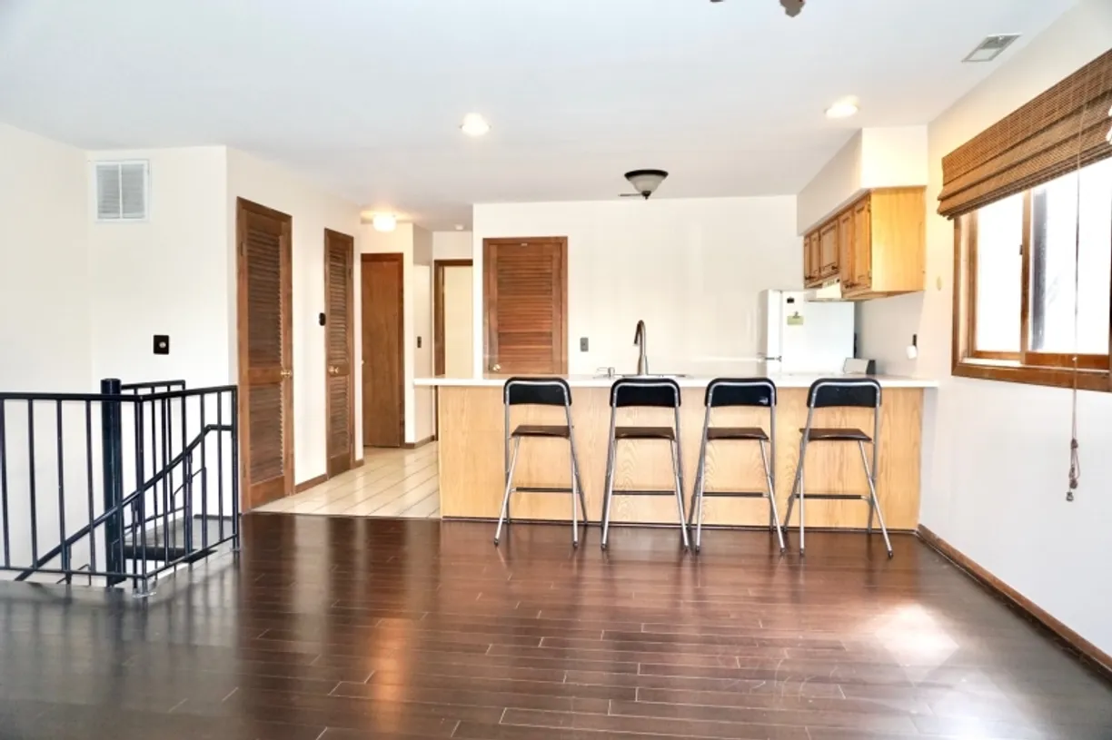 Jersey City/Hoboken Real Estate | View 2 Stowe Ct, 11 | 2 Beds