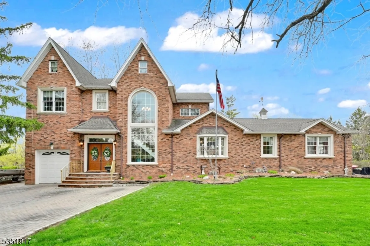 Jersey City/Hoboken Real Estate | View 21 Fairmount Rd | 6 Beds