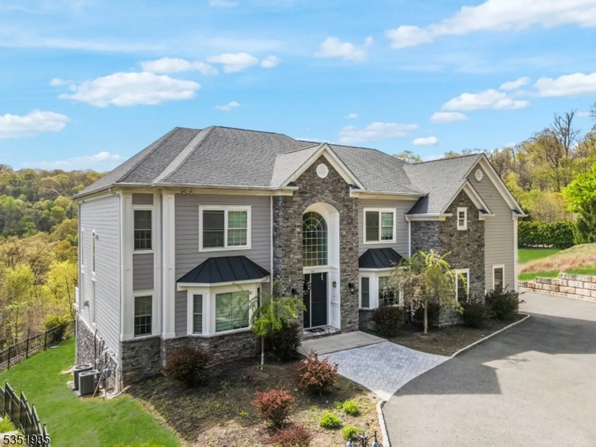 Jersey City/Hoboken Real Estate | View 183 Johnston Dr | 5 Beds, 5 Baths