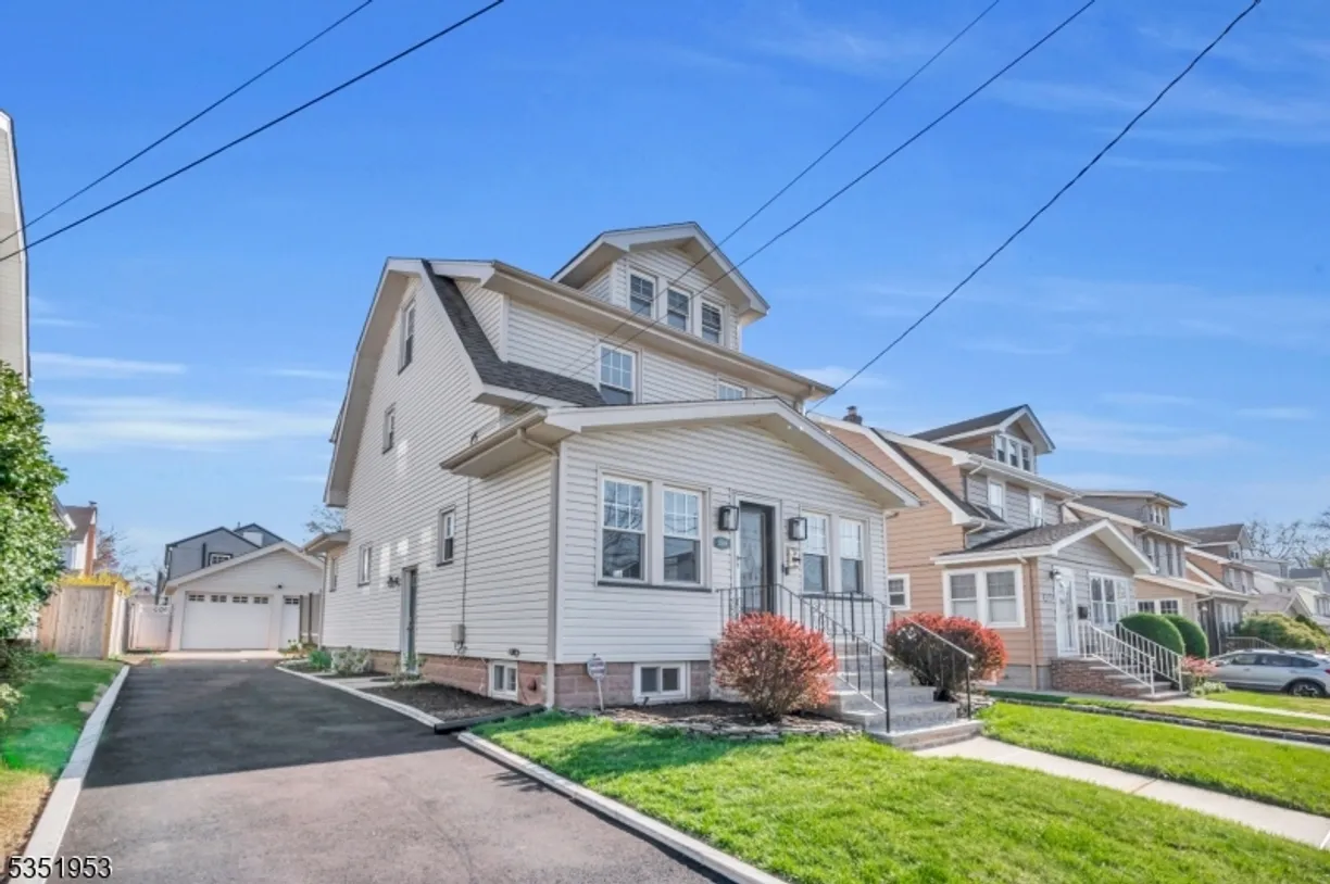 Jersey City/Hoboken Real Estate | View 109 Sylvan Rd | Listing