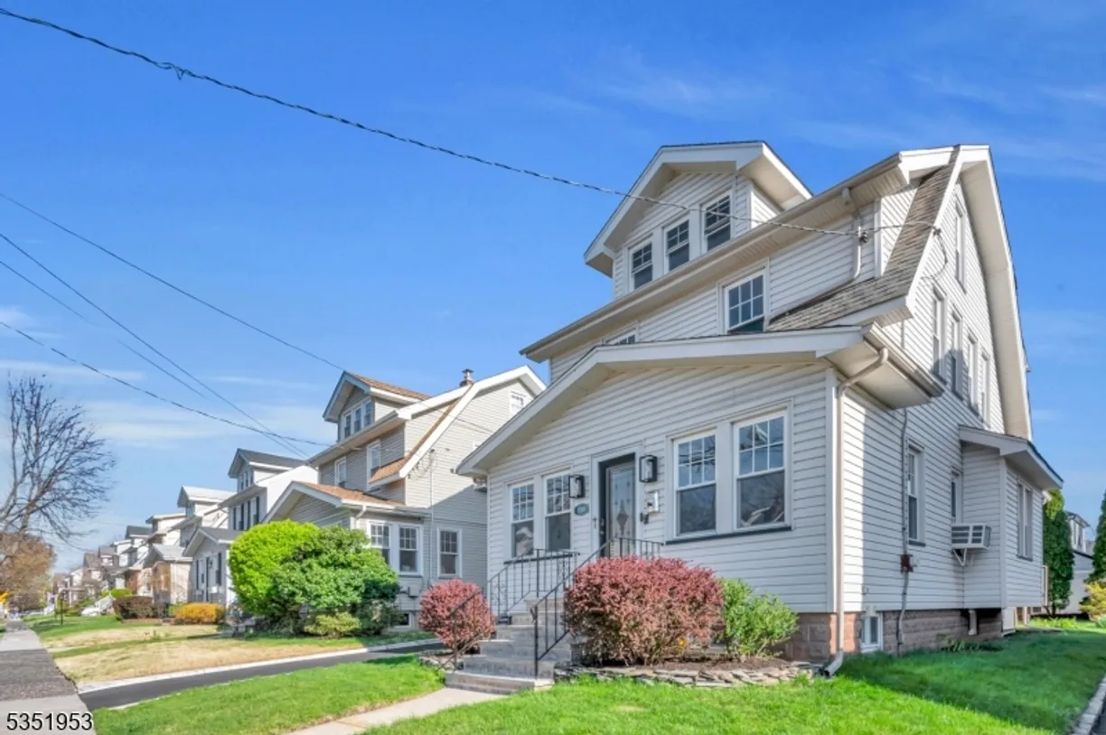 Jersey City/Hoboken Real Estate | View 109 Sylvan Rd | Listing