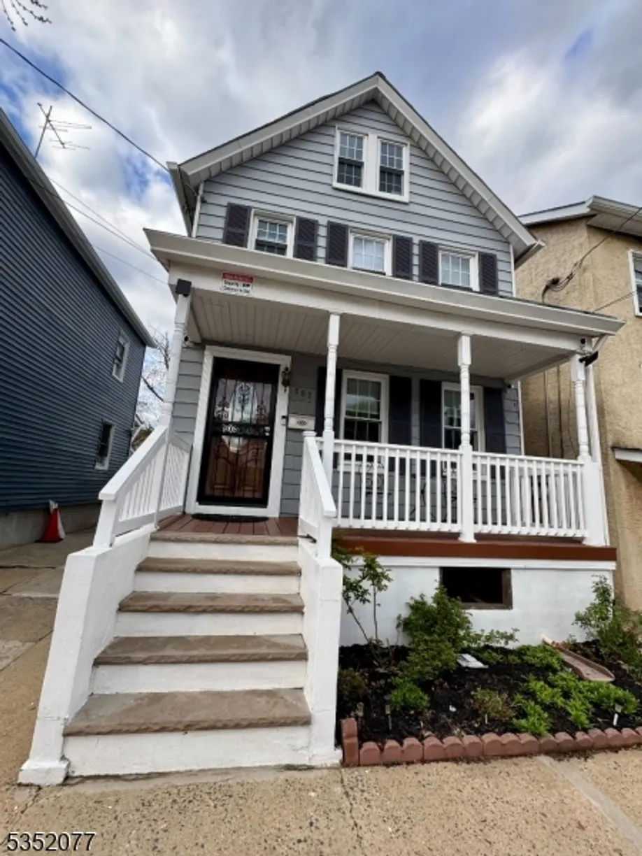 Jersey City/Hoboken Real Estate | View 187 Redmond St | 3 Beds, 2 Baths
